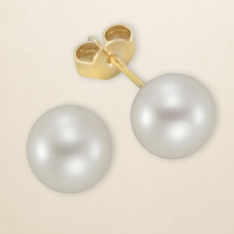 Lumière Studs – zarte Perle in 585er Gold